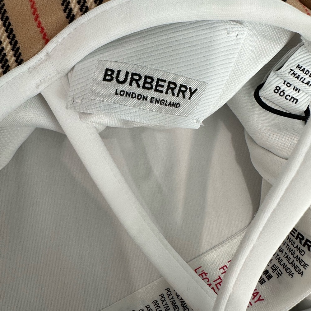 Burberry bathing suit - Picture 4 of 5